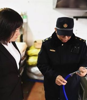 豐臺(tái)城管持續(xù)開(kāi)展燃?xì)獍踩珜?zhuān)項(xiàng)檢查 責(zé)令改正問(wèn)題442處